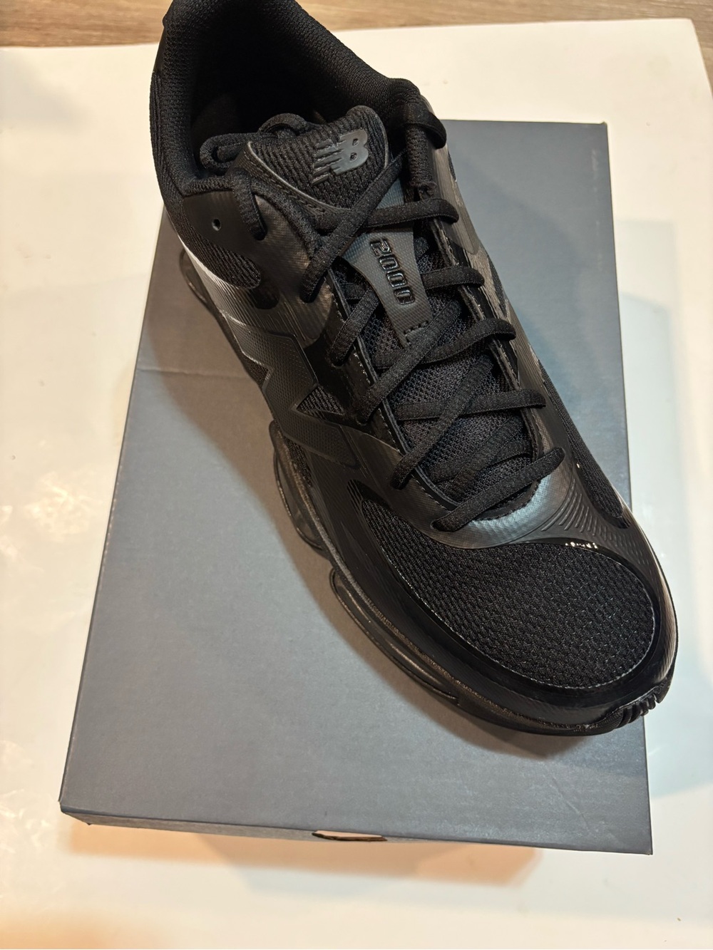Size 12 - New Balance ABZORB 2000 Triple Black Sneakers - U2000ETB